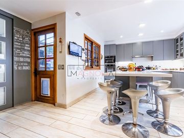 Casa en Venta en Loa Trapenses, Mall Vivo Los Trapenses