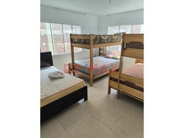 Venta De Casa Ubicado A 01 Cuadra De La Playa