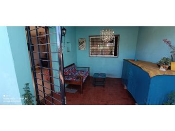 CASA 4 AMB CON TROTADORA PARA 2 AUTOS