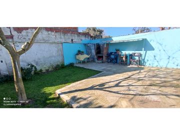 CASA 4 AMB CON TROTADORA PARA 2 AUTOS