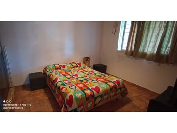 CASA 4 AMB CON TROTADORA PARA 2 AUTOS