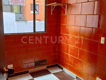 SE VENDE HERMOSO APARTAMENTO ESQUINERO