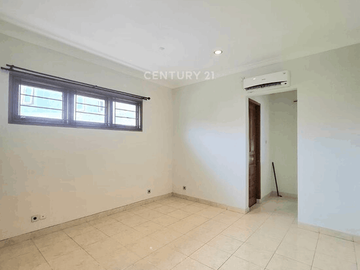 Disewakan Rumah Mewah Asri Ada Swimming Pool Di Puri Bintaro