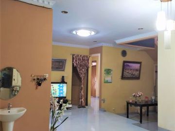 TURUN HARGA ! Dijual Rumah Klasik di Grogol Lokasi Strategis