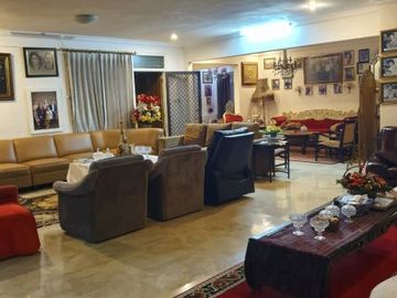 Rumah Berhalaman Luas di Veteran Bintaro, 2818