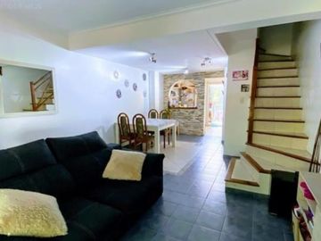Triplex En Barrio Maria Del Parque En Venta - Barrio Parque Leloir, Ituzaingo