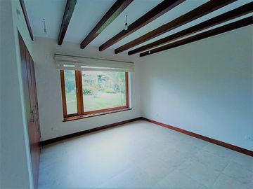 Vendo casa de 2 dormitorios en Pakakuna Gardens, Checa