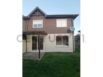 VENTA CASA EN CONDOMINIO 3D 3B EN CENTRO DE PUCÓN