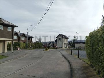 VENTA CASA EN CONDOMINIO 3D 3B EN CENTRO DE PUCÓN