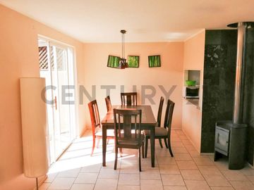 VENTA CASA EN CONDOMINIO 3D 3B EN CENTRO DE PUCÓN