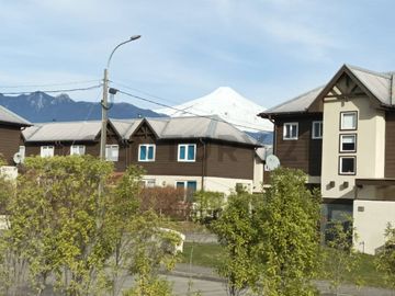 VENTA CASA EN CONDOMINIO 3D 3B EN CENTRO DE PUCÓN