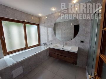 Casa en Venta en Las Brisas de Chicureo