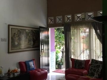 Dijual Rumah Second Murah di CIrendeu