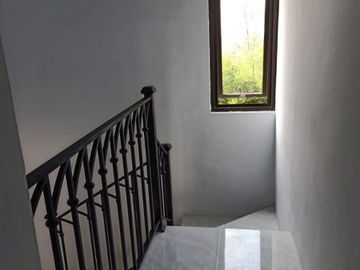 DIJUAL RUMAH KOST TERMURAH 5 KAMAR TIDUR LEGALITAS SHM AMAN