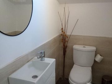 Venta - Casa 4 ambientes, Jardin - Acacias, Puertos del Lago, Escobar