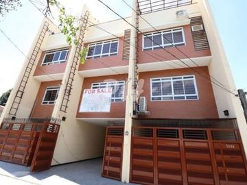 Luxury Townhouse for Sale in Kamias Q.C near EDSA PH1001