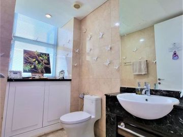 Dijual Apartemen Mewah di Senayan City Type 2 Bedroom Kondisi Siap Huni APT-A3641
