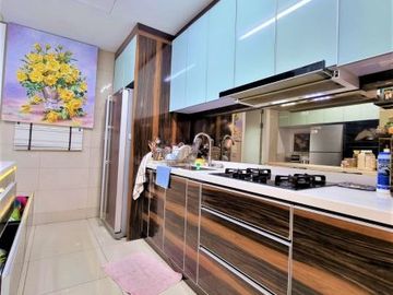 Dijual Apartemen Mewah di Senayan City Type 2 Bedroom Kondisi Siap Huni APT-A3641