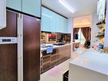 Dijual Apartemen Mewah di Senayan City Type 2 Bedroom Kondisi Siap Huni APT-A3641