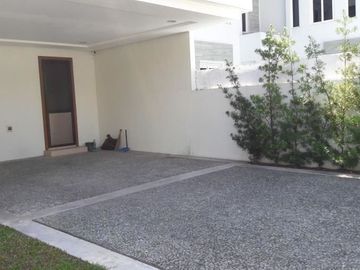 Furnished with Pool House for Rent in Hensonville Angeles Ci