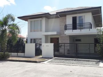 Furnished with Pool House for Rent in Hensonville Angeles Ci