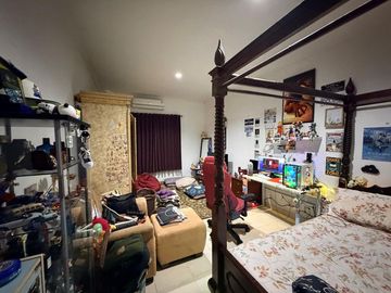 Rumah Strategis 15 Menit ke Faskes di Duren Sawit Dibantu KPR J-54754