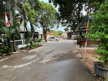 Rumah Strategis 15 Menit ke Faskes di Duren Sawit Dibantu KPR J-54754