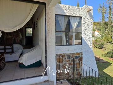 Casa de Campo dentro del Pedregal, Tlajomulco.