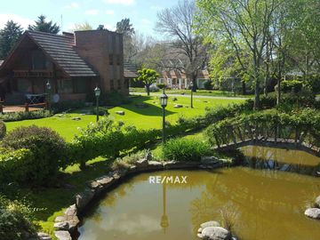 Venta Casa Golfers Pilar 5 dorm jardin pileta