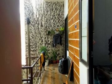 Dijual Murah Kost Bangunan Konsep 3 Lantai Kawasan Kampus Malang