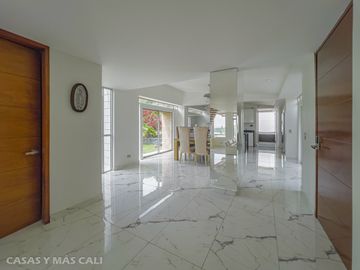 Casa en condominio venta vía Dapa. Cod V5733