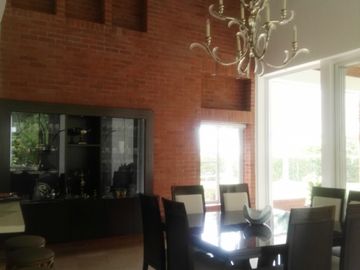 casa en venta en alfaguara. Cod V77348