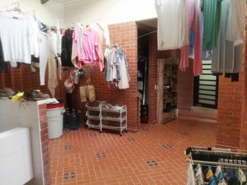 casa en venta en alfaguara. Cod V77348
