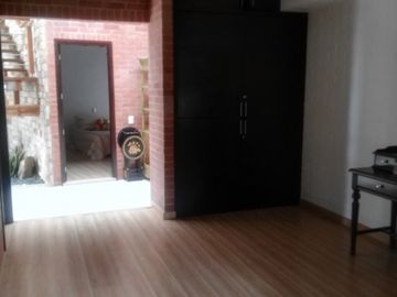 casa en venta en alfaguara. Cod V77348