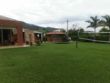 casa en venta en alfaguara. Cod V77348