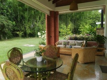 casa en venta en alfaguara. Cod V77348