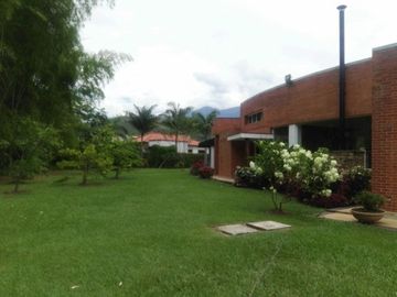 casa en venta en alfaguara. Cod V77348