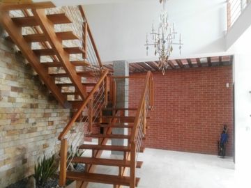 casa en venta en alfaguara. Cod V77348
