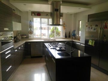 casa en venta en alfaguara. Cod V77348