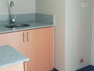 69.50 Sqm, 2 BR Condo For Sale at Manhattan Heights at Cubao