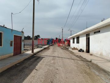 Este Terreno (Mz A, Lote 17) está ubicado en la mejor zona de la Hermosa Ciudad de la Provincia de Barranca ( Norte Chico). Se encuentra a 5 minutos d