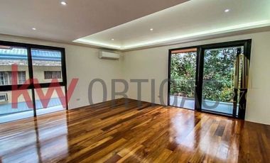 House and Lot in Ayala Heights