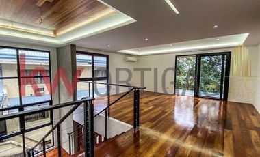 House and Lot in Ayala Heights