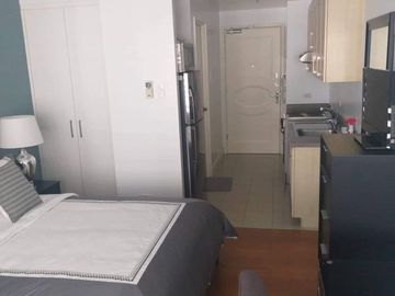 Condominium for Rent Studio: Studio Flat Condo for Rent / Lease in One Rockwell East Tower Rockwell Makati