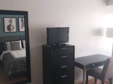 Condominium for Rent Studio: Studio Flat Condo for Rent / Lease in One Rockwell East Tower Rockwell Makati
