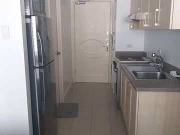 Condominium for Rent Studio: Studio Flat Condo for Rent / Lease in One Rockwell East Tower Rockwell Makati