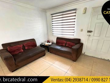 Casa de venta en Villa del Rey – código:20444