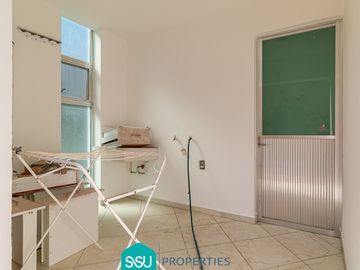 Se vende casa amplia en Centro Sur, Claustros de las Misiones