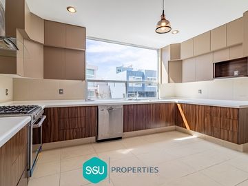 Se vende casa amplia en Centro Sur, Claustros de las Misiones