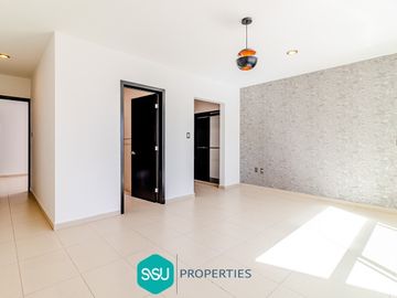Se vende casa amplia en Centro Sur, Claustros de las Misiones